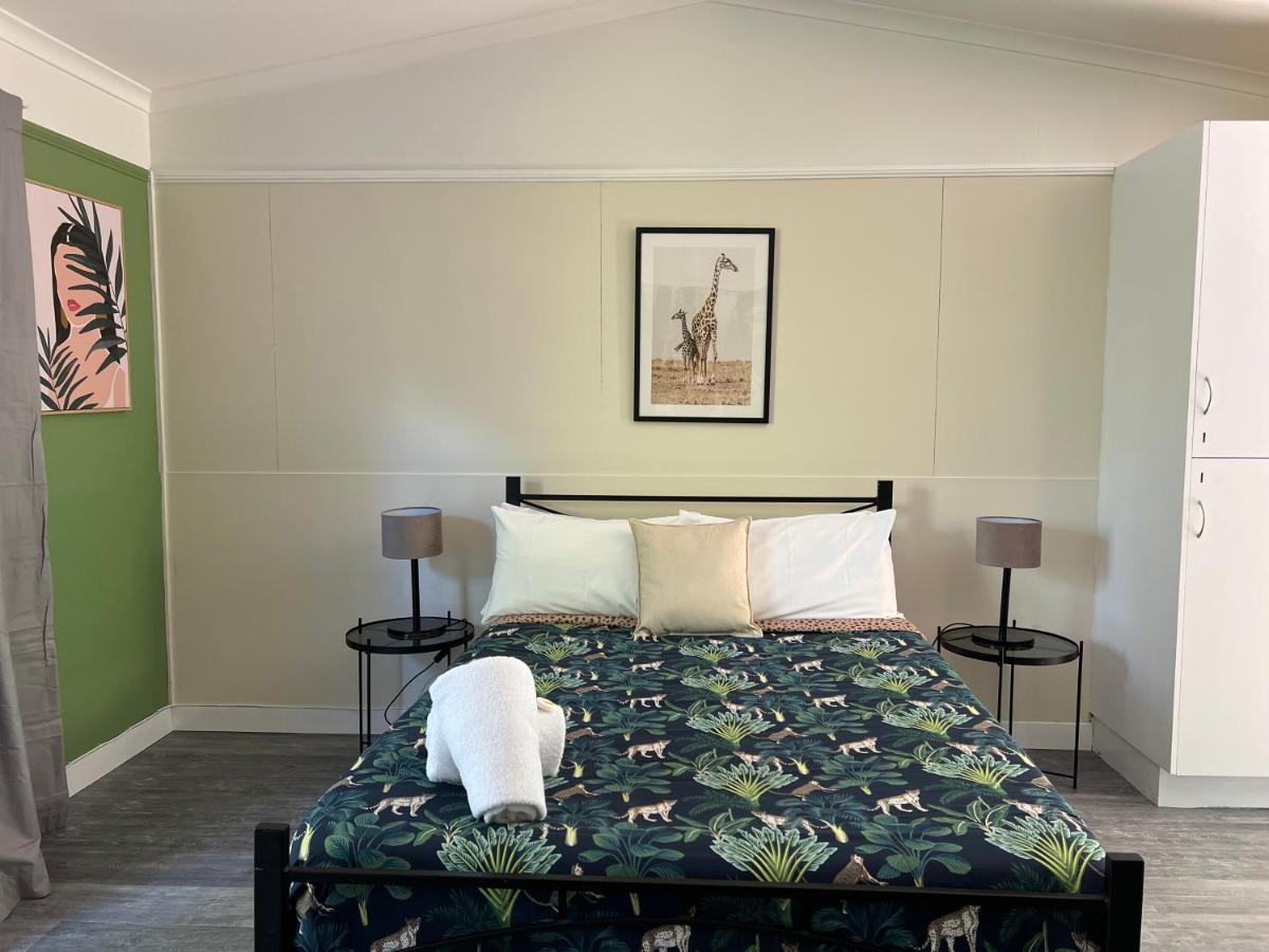 Colonial Village Resort Hervey Bay Exterior foto