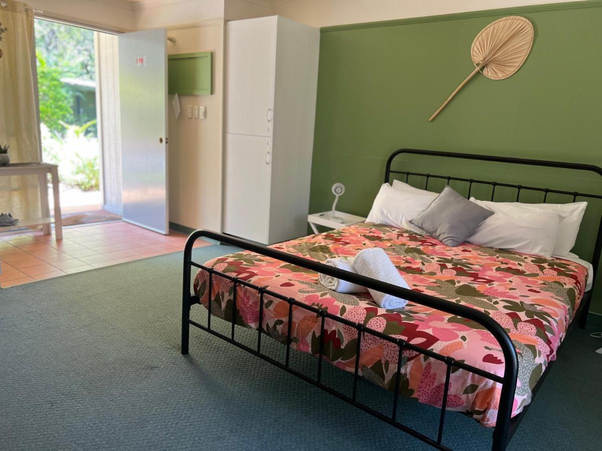 Colonial Village Resort Hervey Bay Exterior foto