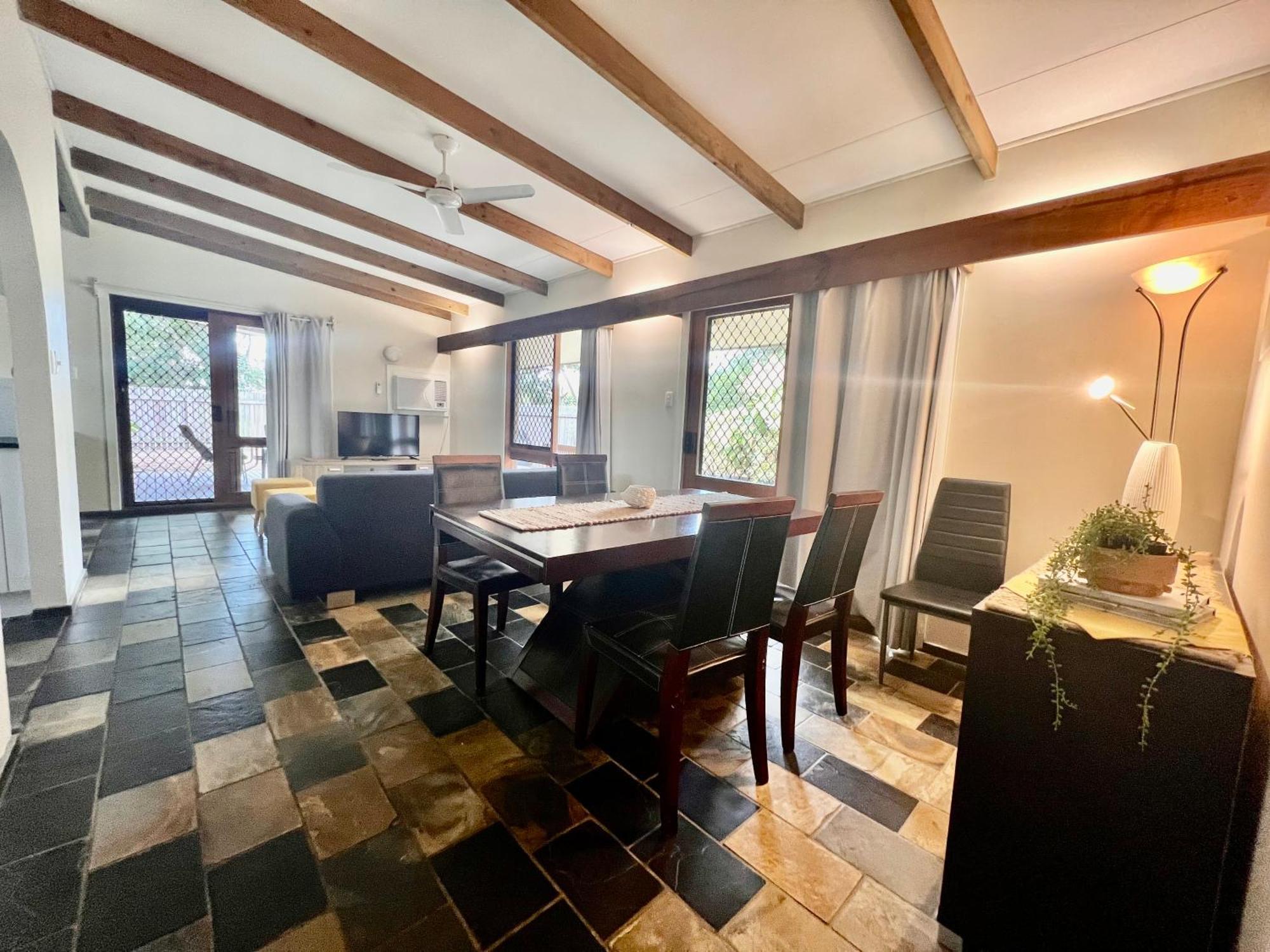 Colonial Village Resort Hervey Bay Exterior foto